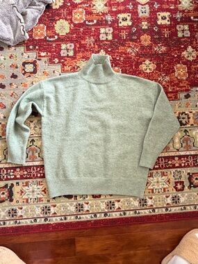 Mock neck Sweater